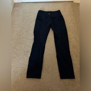 🍋 LULULEMON 🍋 Navy blue leggings size 6